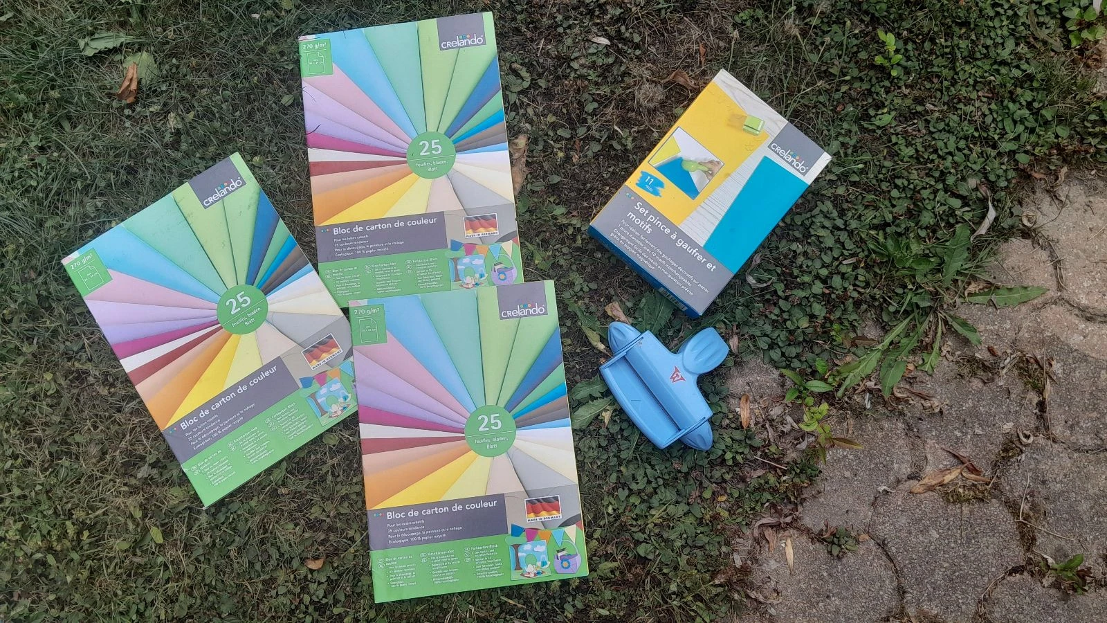 Magnifique lot papeterie et scrap